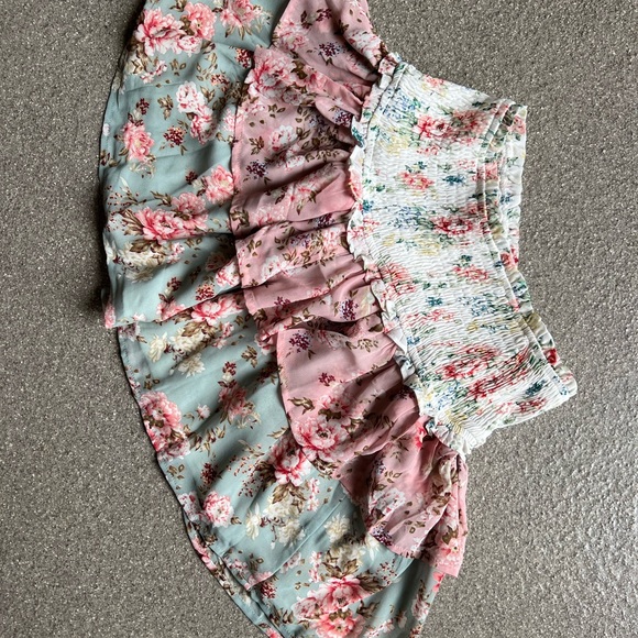 Floral skirt - Picture 2 of 3